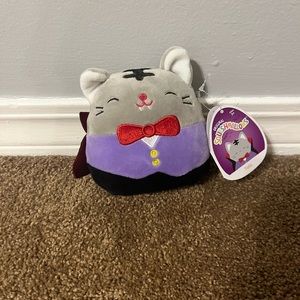 Tally Halloween Dracula/Vampire Cat Squishmalllow :))